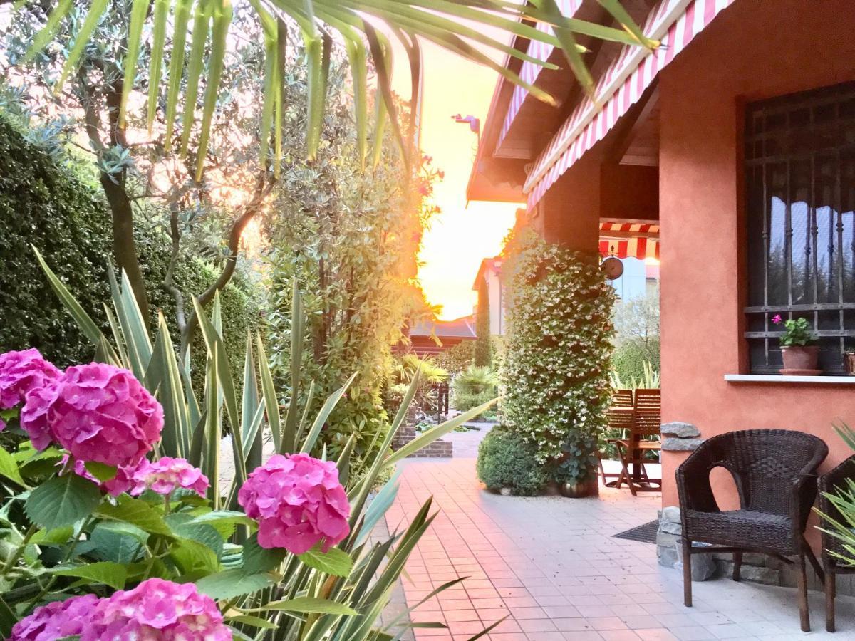 B&B Desenzano Paradise 代森扎诺-德尔加达 外观 照片